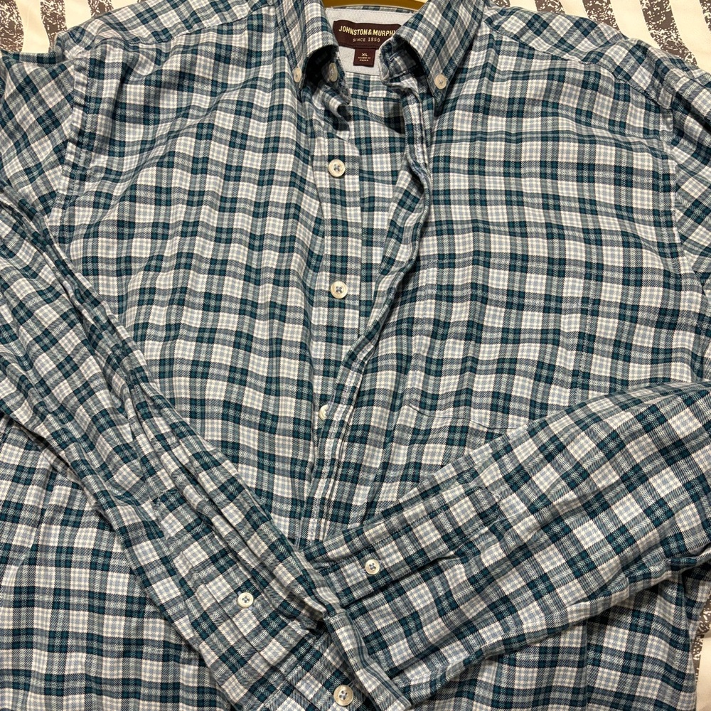 Johnston & Murphy dress shirt size XL